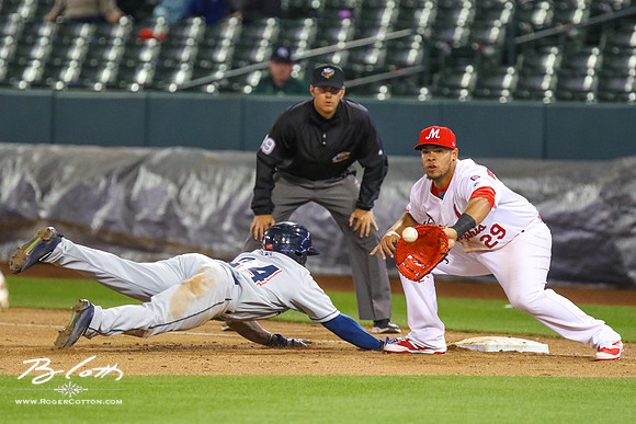 Redbirds-04-07-16-193