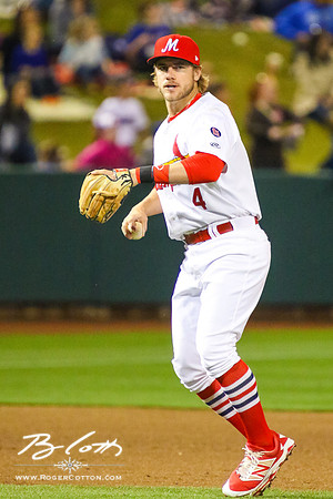 Redbirds 04-09-16-100
