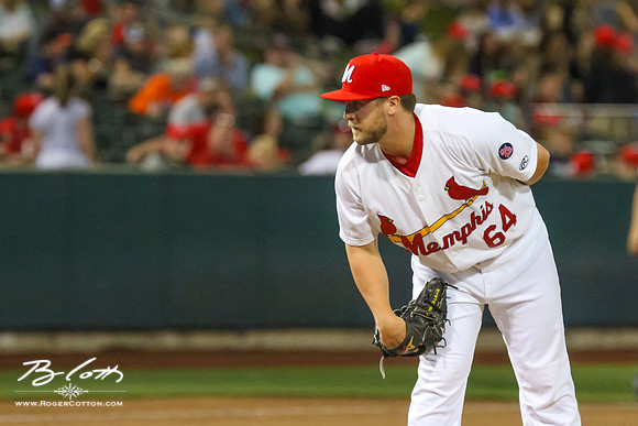 Redbirds-04-23-094