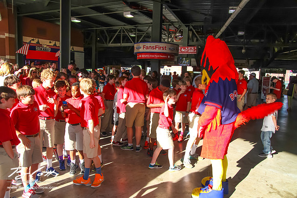 Redbirds-04-23-005