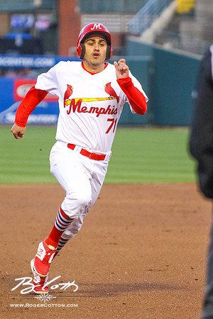 Redbirds 04-09-16-062