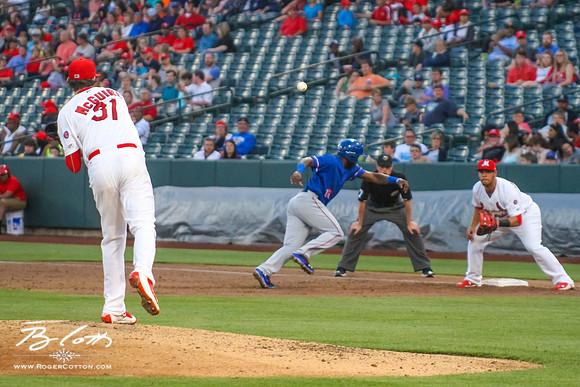 Redbirds-04-23-037