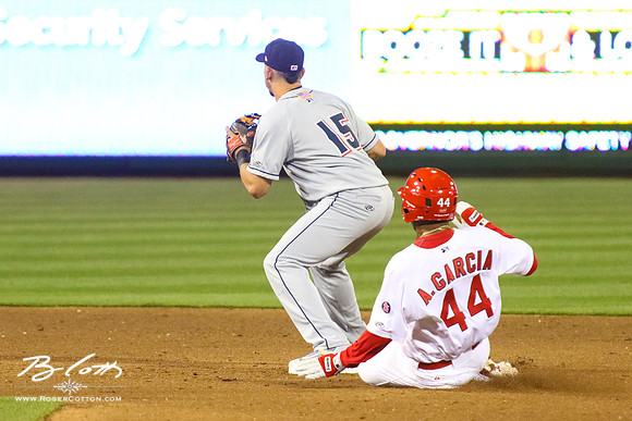Redbirds 04-09-16-093