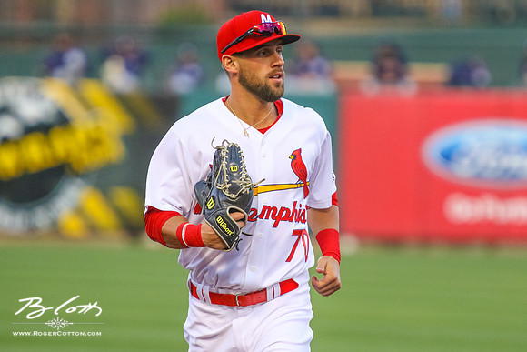 Redbirds 04-09-16-044