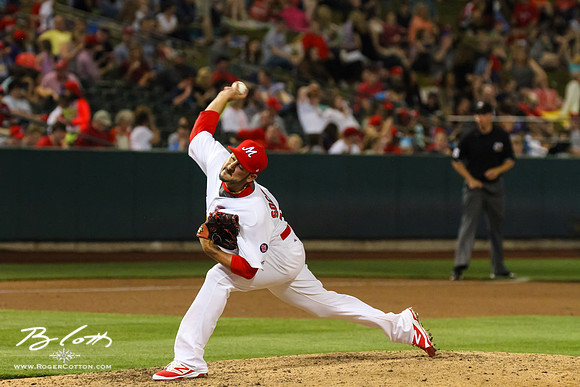Redbirds-04-23-091