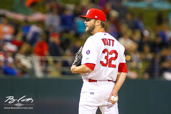 Redbirds 04-09-16-106