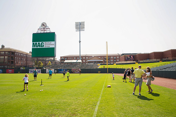 MAG_field-034