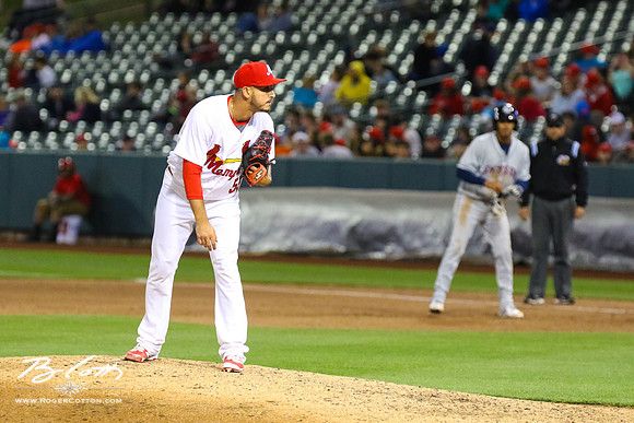 Redbirds 04-09-16-126