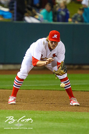 Redbirds 04-09-16-102