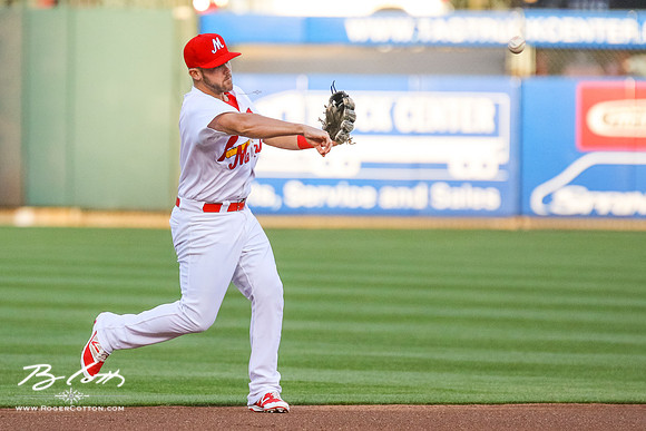 Redbirds 04-09-16-033