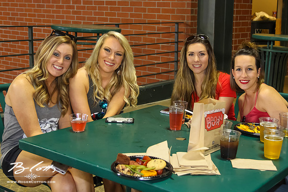 Redbirds-04-23-073