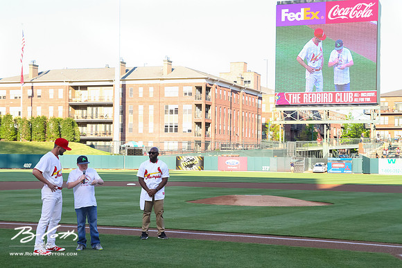 Redbirds-04-23-011