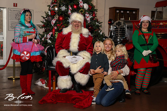 FMOMSanta21-8477