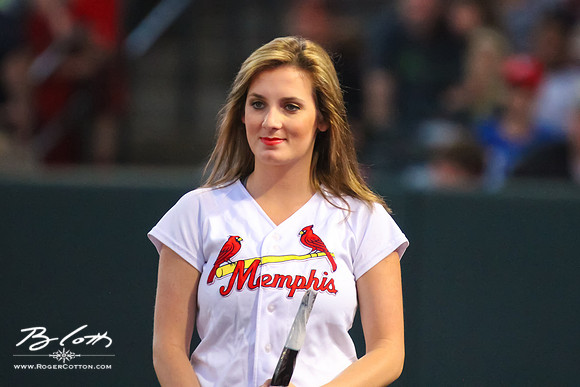 Redbirds-04-23-042